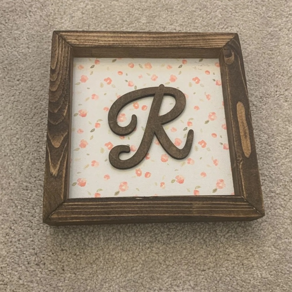 R decor standing or hanging